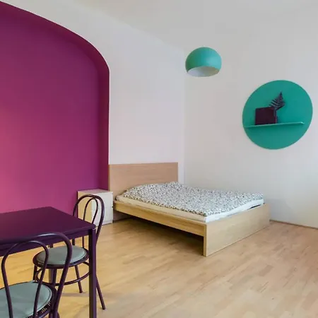 Διαμέρισμα Colorful Ernesto